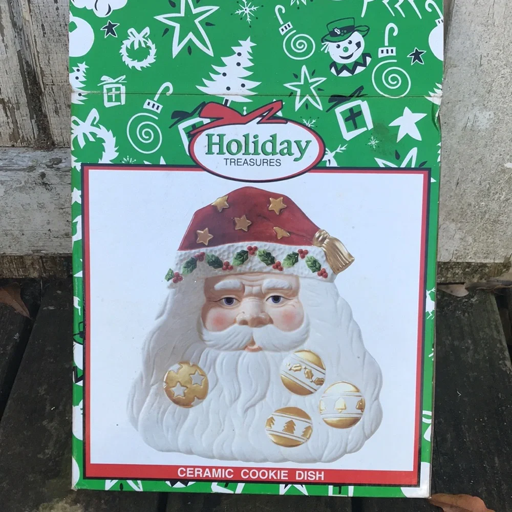 HOLIDAY TREASURES - Picture 5 of 14